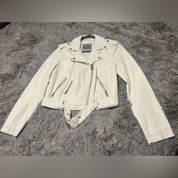Beige/Cream Faux Leather Moto Jacket from Levi's🔥 - Picture 1 of 7